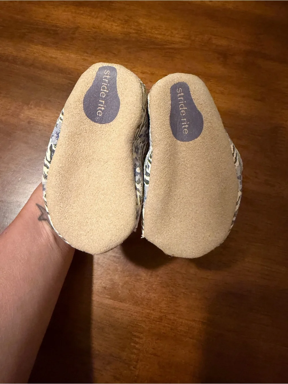 Stride Rite Baby Crib Shoes in Pink and Floral
